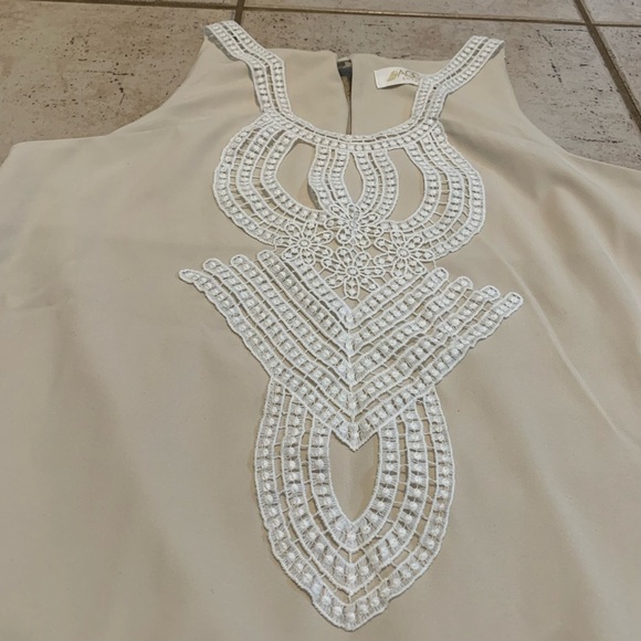 AGGÉL Knitwear Embroidered Boho Tunic Top - Beige, Size L - Picture 5 of 6